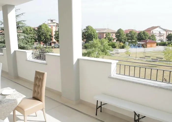 Affittacamere Palace Konukevi Piacenza