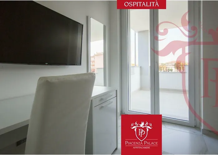 Affittacamere Palace Konukevi Piacenza